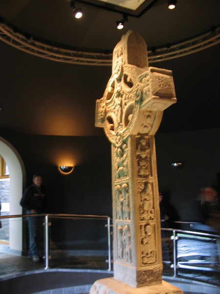 La croce celtica nel museo